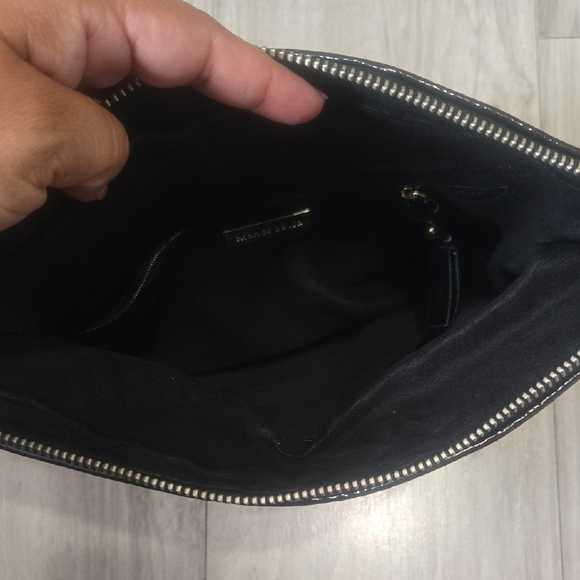 Charles David Genuine Leather Clutch - Picture 3 of 7